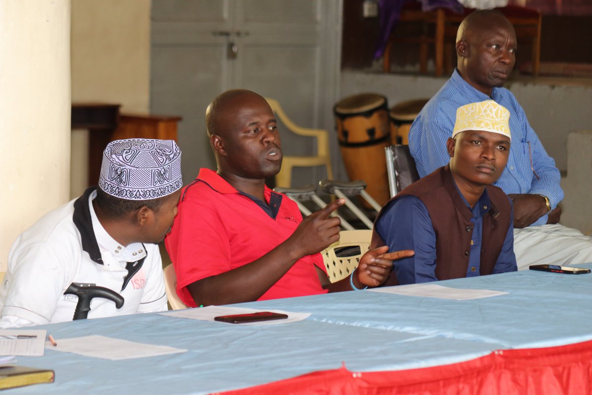Midrifthurinet's tweet photo. #Communityteams credit the success to support from @ISDglobal  &amp; @Strong_Cities through @Midrifthurinet; "We have been able to handle over 134 cases under CMC, 42 of which have been successfully closed &amp; 47 have been referred," shared the chair. https://t.co/5n3slA0KtB