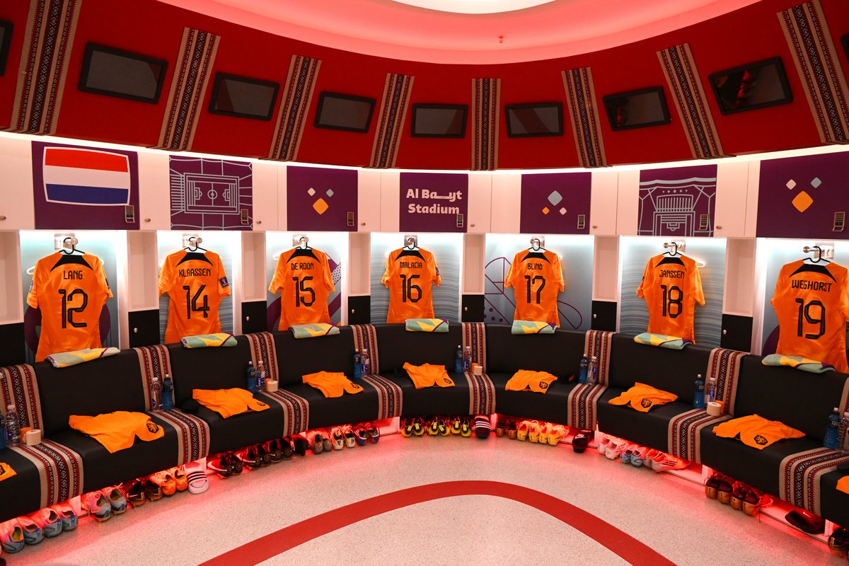 OnsOranje's tweet photo. 🫵 Are you ready for 🇳🇱 - 🇶🇦?!

Kick-off ⤏ 𝟏𝟔.𝟎𝟎 𝐂𝐄𝐓! 🕓

#WorldCup #NEDQAT https://t.co/wDFSy4Cm6O