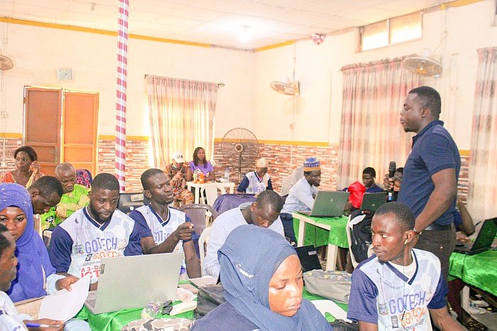 freeskillshop's tweet photo. @kayodeoyebanji_
also explained the concept of
Email Marketing

Copywriting Affiliate Marketing

Pay Per Click (PPC)  

showed the participants on how to use some digital tools to professionally promote their goods and services, get noticed and sell faster. https://t.co/Mn1PfThXvy