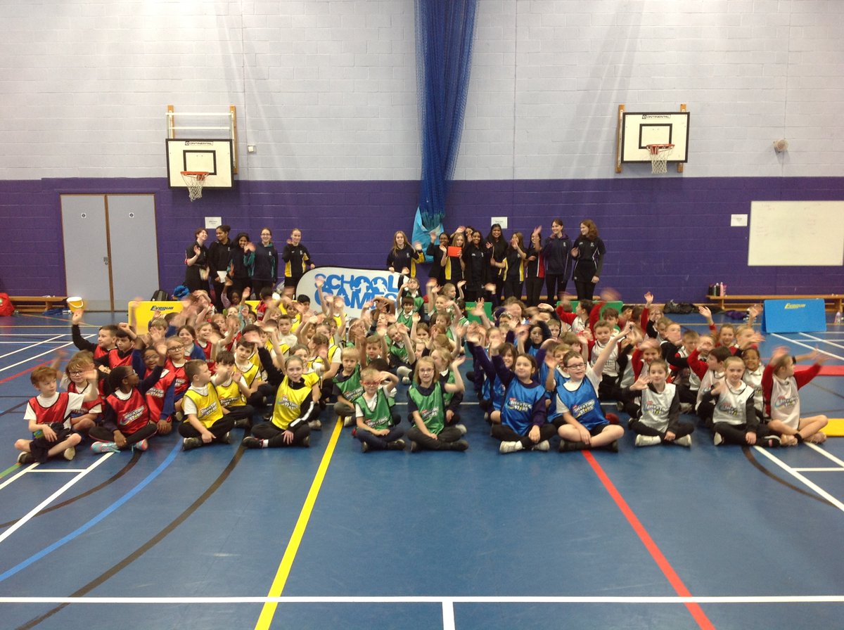 Harris_SSP's tweet photo. Continued...
Well done to you all for trying your best. 👏
The heat 1 results are:
1st @RugbyFreePri 
2nd @abbotsfarm 
3rd Bilton C of E Junior School
4th @HenryHinde 
5th @Riverside_2015 
Continued... https://t.co/chlIZ1lyLd