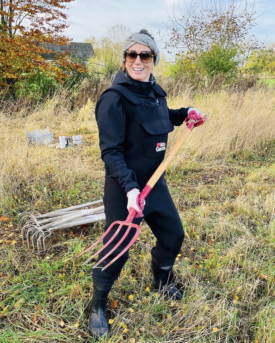 WeAreCisco's tweet photo. Karen is one of many Cisconians who love giving back to their local communities! 

In our last fiscal year, employees volunteered 269,290 hours and raised $34 million for global charities. 

Are you participating in #GivingTuesday? Let us know below! ⬇️

 #WeAreCisco https://t.co/GJWOth46rp