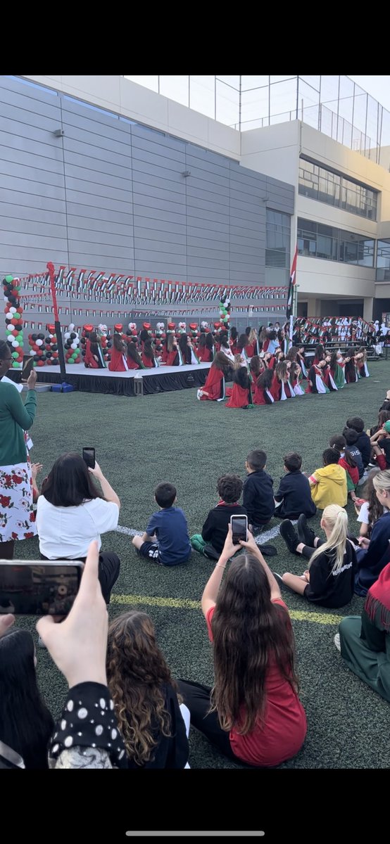 MrBarry41574763's tweet photo. Another great National Day at @GIS_Gems https://t.co/0GddG0TMg0