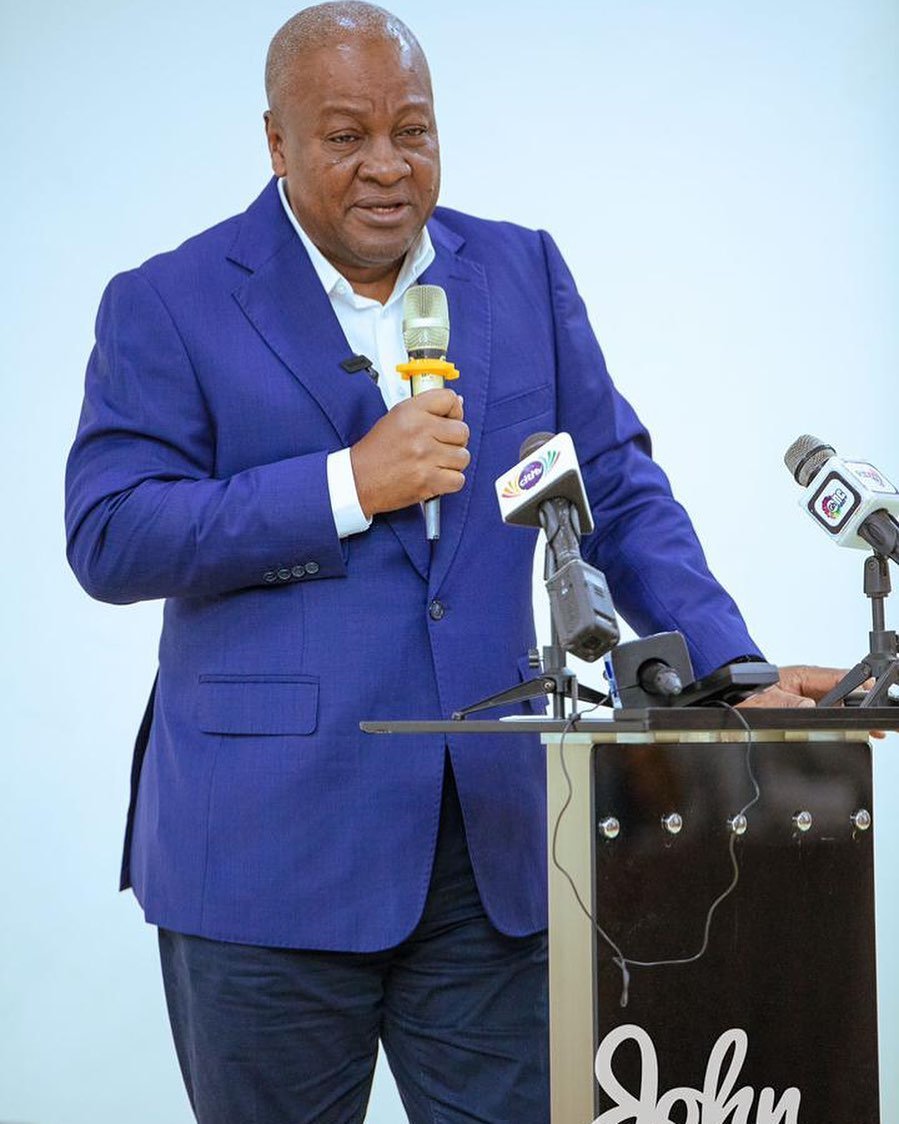 Happy Birthday to former Prez John Dramani Mahama. God Bless You Sir  
