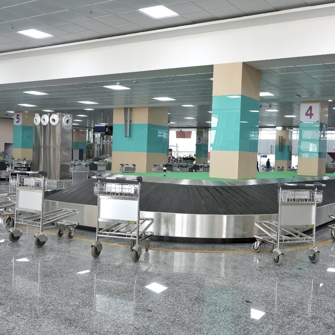 mlrairport's tweet photo. #MangaluruAirport inaugurated a new International Arrival Hall at the Integrated Terminal Building, effective 23rd November 2022. Making every passenger's airport journey seamless with two aerobridges and adequate health &amp; immigration counters at our #GatewayToGoodness. https://t.co/dA0yOzX3iM