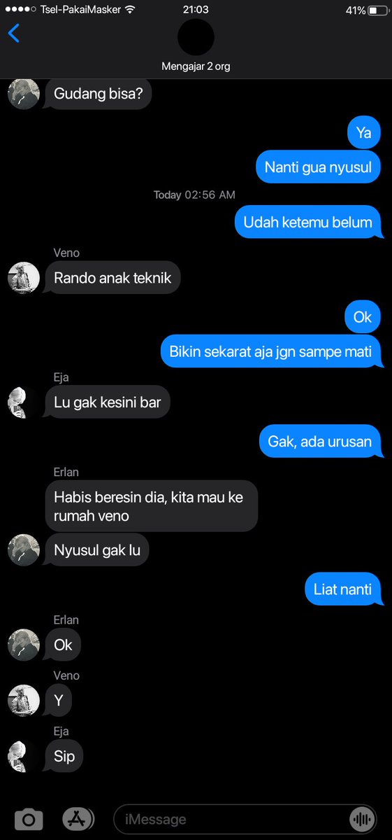 venntol's tweet photo. nohyuck two tweet au

— adek saya punya saya. 
    Abang bara &amp; Adek gio https://t.co/ffu73HkDjg