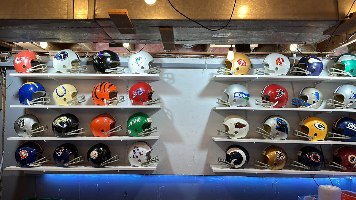 MileHigh1984's tweet photo. #nflstandings @nfl @HelmetAddict https://t.co/TVJI1rRbG9