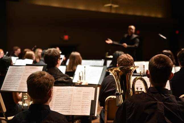 chattstatehfa's tweet photo. ❄️The Chattanooga State Symphonic Band invites you for an evening of terrific music written for Wind Band.  There may even be a sprinkle of Holiday Cheer! ❄️ Join us this Wednesday at 7:00PM in the Humanities Theatre.  The concert is free and open to the public. ❄️ https://t.co/uxsHGXrIzP