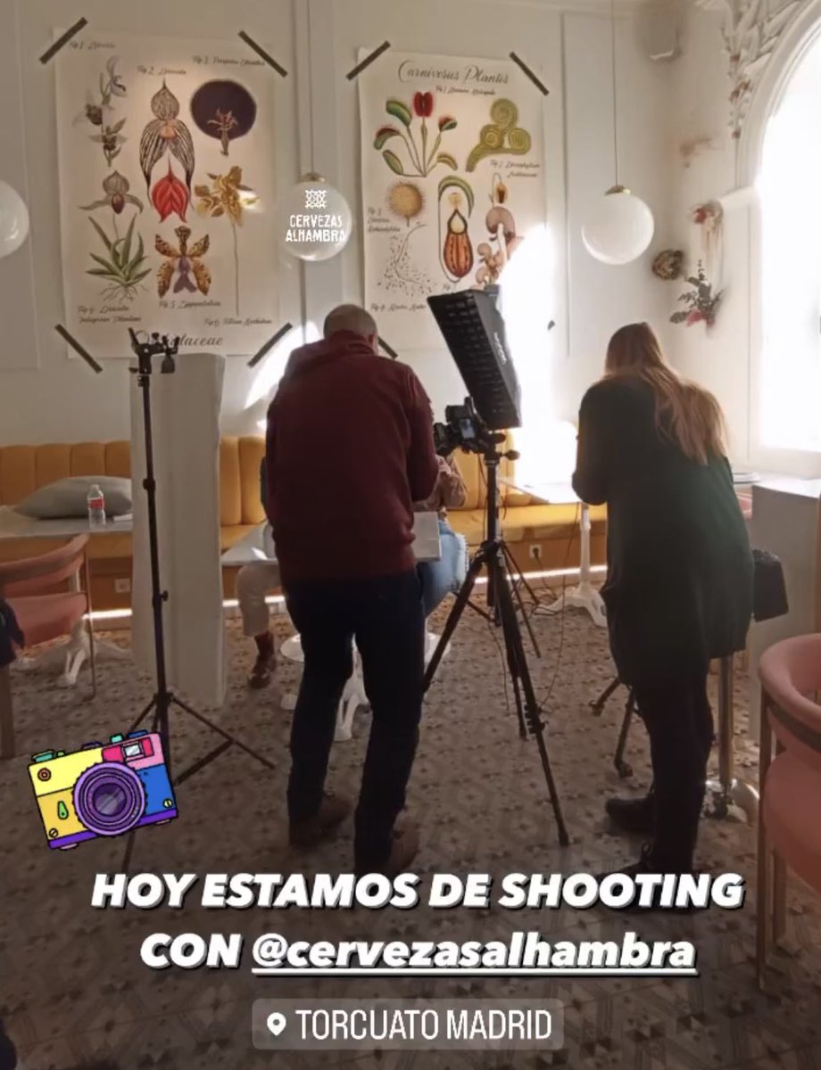 yslandia's tweet photo. Día de exteriores con @Alhambra_Es https://t.co/9id4OROVSf