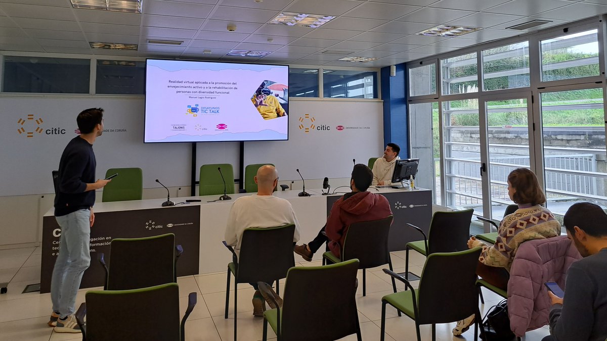 🗨️☕️Hoy hemos celebrado la última sesión del año de nuestros Desayunos TIC Talk.
Christian Álvarez y Manuel Lagos expusieron sus trabajos sobre #programación matemática y #realidadvirtual para personas mayores y con diversidad funcional, respectivamente.
➡️bit.ly/3F8rVsq