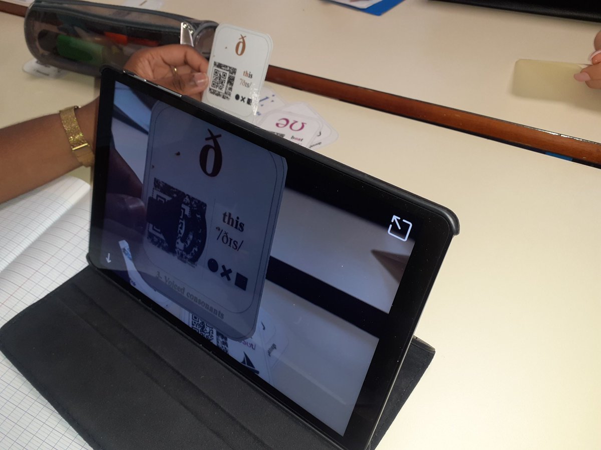 Absolutenglish's tweet photo. #Phonologie anglaise avec #MirageMake @mchardine @DaneMartinique #EdNumLV972 https://t.co/OZLvJt68My https://t.co/U3UhFbGRi0