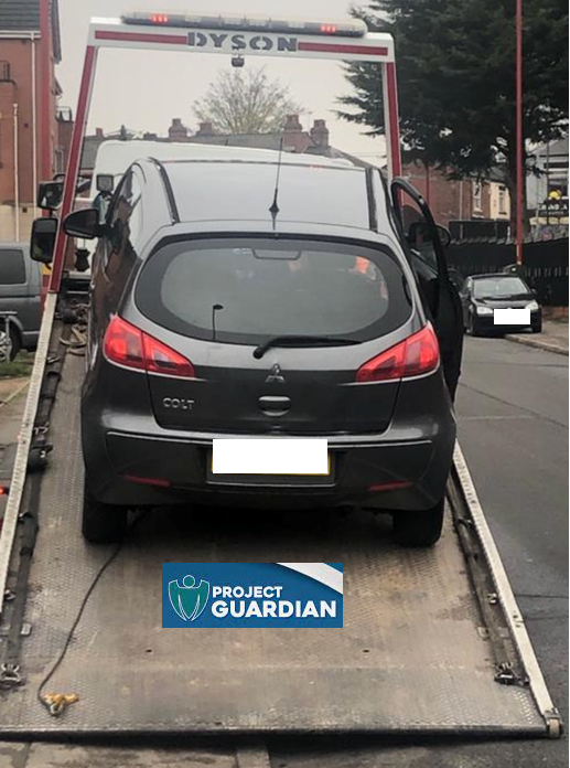 A busy start to the set for Task Force Officers. 1 Vehicle intercepted & a subject arrested, who was Wanted on Suspicion of Kidnap. Following a vehicle search the baton below was recovered. The vehicle below was seized by Officers for No Insurance #LifeorKnife #SpaceForOne