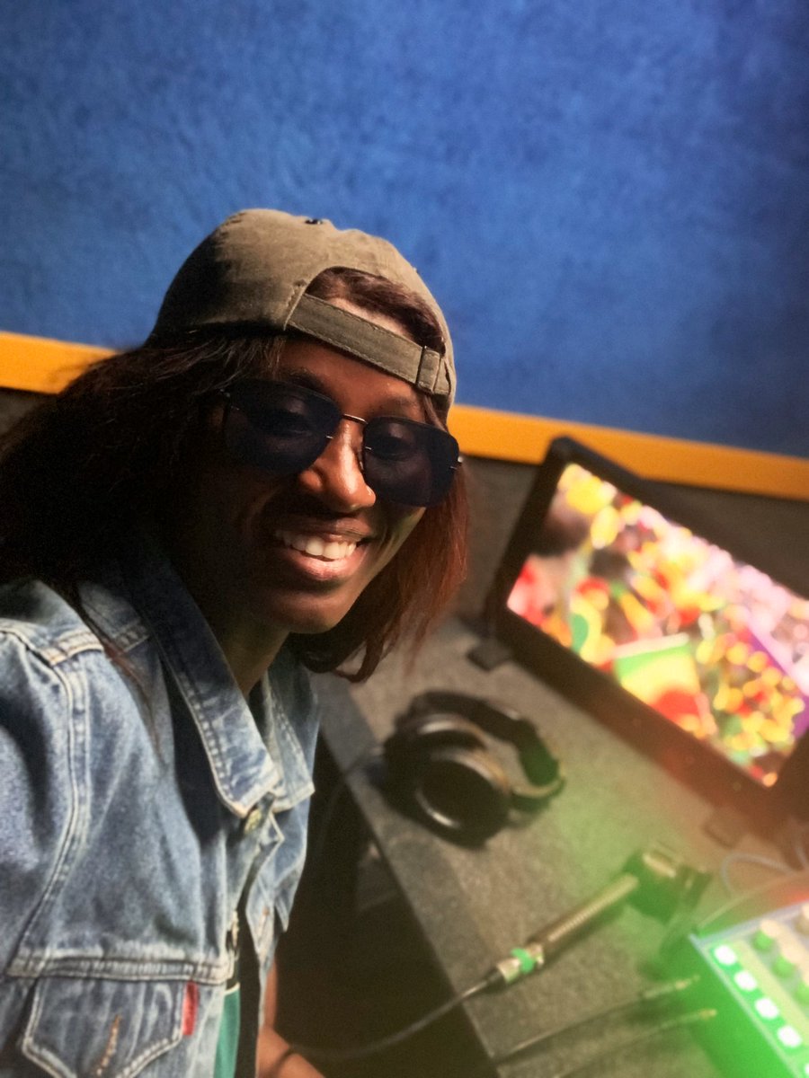 OfficialSuo's tweet image. Dem no dey find black goat 🐐 for night oo

All set to be your official #QatarWorldCup2022 #PidginCommentator as Senegal 🇸🇳 go try secure their VISA to Japa comot group stage.

On y va mon amis….. #TeamAfrica carry go 🙂🤝

#WorldcupQatar2022 
#Senegal
#Ecuador
#Kpoko 💛