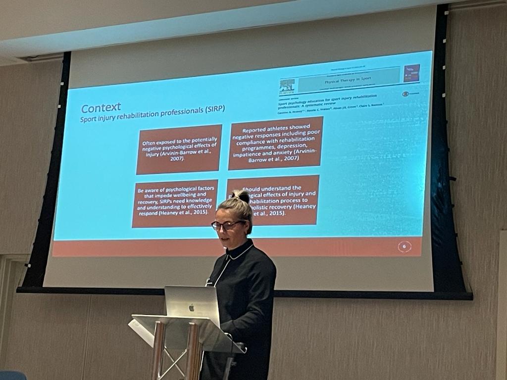 TheSSTofficial's tweet photo. Dr Emma Mosely, Senior Lecturer in Psychology from Solent University @SOLSportTherapy giving a talk at the #SSTUniForum about the importance of psychology education within the #SportsTherapy programme & for #SSTMembers as Sports Injury Rehabilitation Professionals #Psychology https://t.co/khk9xdZZPW