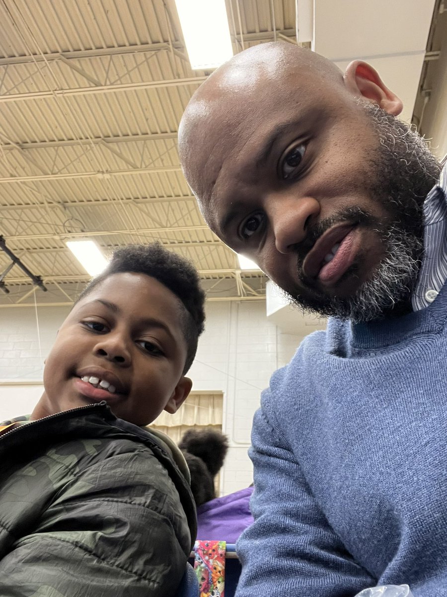 MLHarrisIII's tweet photo. I had a chance to attend the All-Pro Dads Breakfast this morning with my son at @DutrowDolphins & ran into a couple of my former students with their kids. One of these young men was a part of my first mentor (P.R.I.D.E.) group when I was an elementary school counselor. #OurReward https://t.co/cHw38FFymk