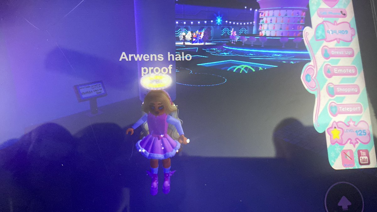 GLIMMERING LIGHT HALO GIVEAWAY! ✨ 

Must be following me + <a href="/raetional/">rae ‹𝟹</a> + <a href="/loucivs/">lou 🦢🍓🦪 | mw open IM BACK</a> !

Like + rt w tags!

Hc::stay active on my page

Extras in thread