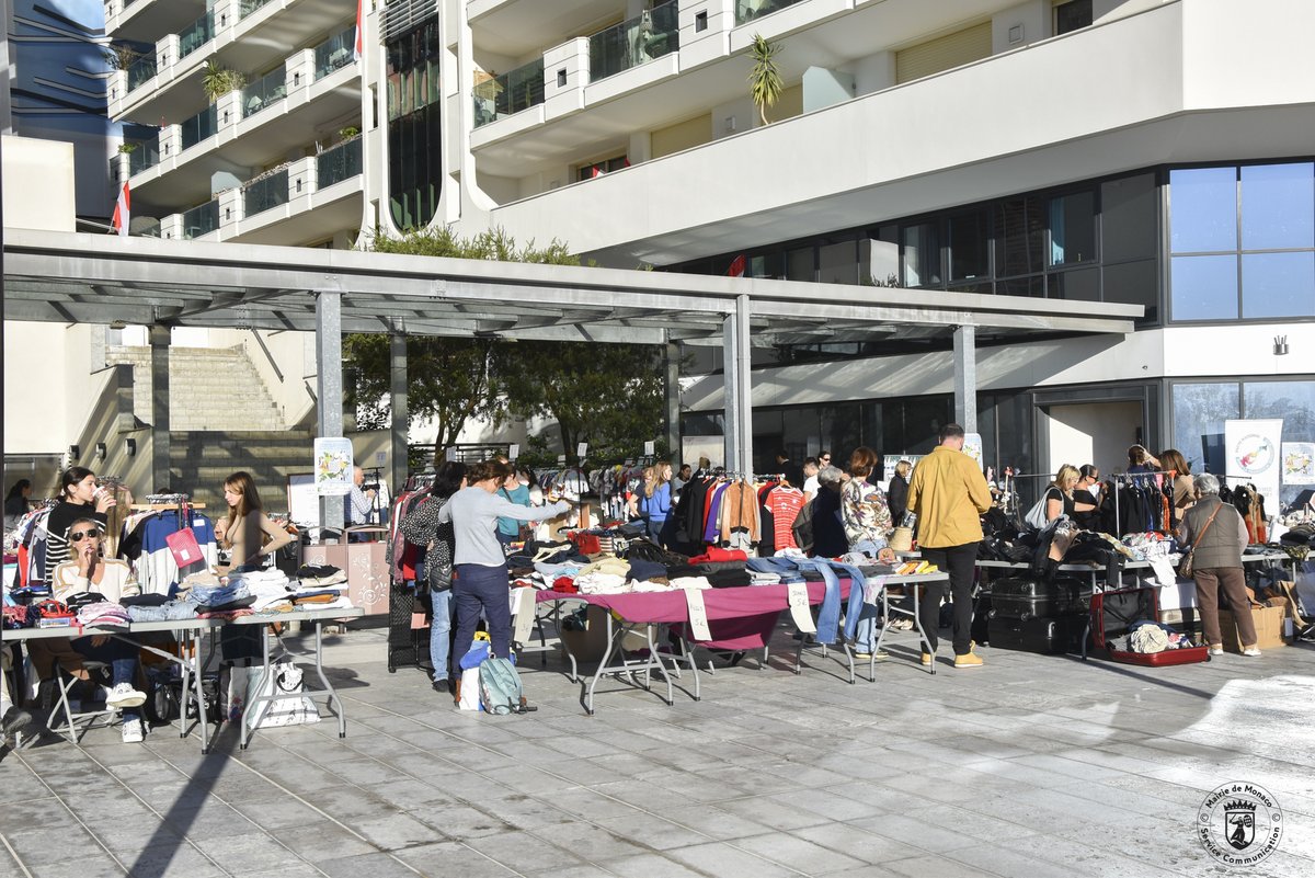 MairieMonaco's tweet photo. [RETOUR EN IMAGES SERD] ♻️
Vous avez été nombreux aux événements organisés par la Mairie dans le cadre de la SERD!
Ateliers, collectes et grande braderie ont eu un franc succès ! 🤩
Retour en images 📸
#serd #serdmonaco #environnement #journeedutextiledurable #mairiedemonaco https://t.co/dJYFktg3bG
