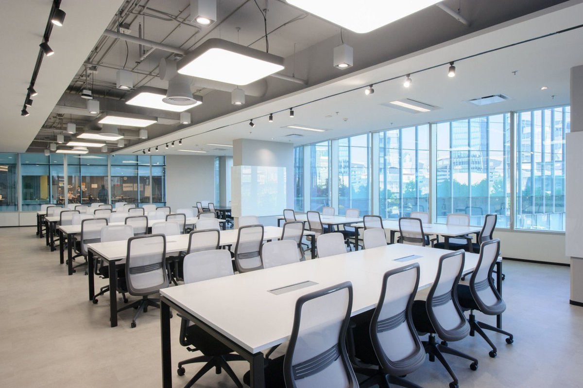 TaiPanich_'s tweet photo. Excited for the opening of DistrictX, Web3 Collaborative Space in Bangkok by @SCB10X_OFFICIAL https://t.co/k4k4wWjiDf