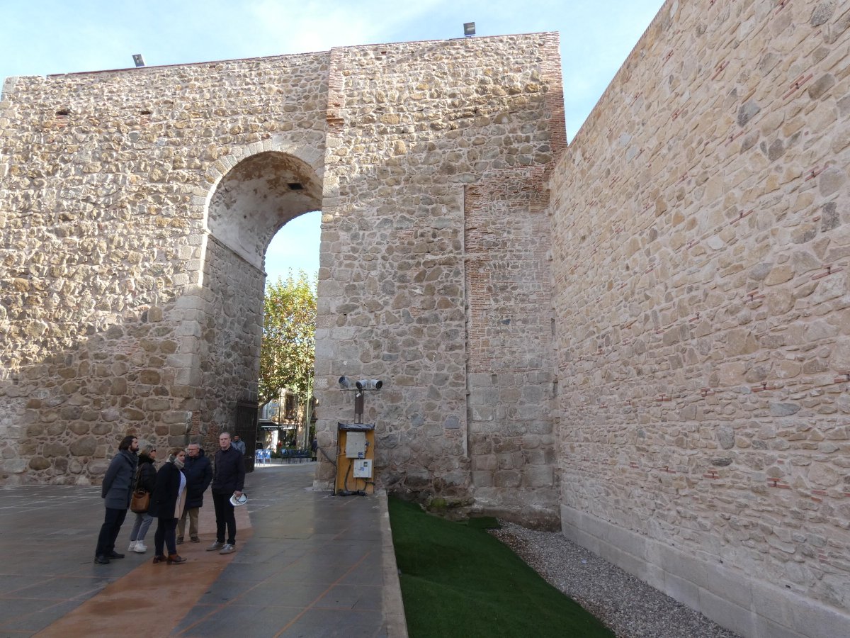 TalaveraAyto's tweet photo. ⚜️ La muralla y torres albarranas de Talavera recuperan su esplendor para que los talaveranos y visitantes puedan subir, pasear y disfrutarlas.

#ODS8 #TrabajoDecenteYCrecimientoEconómico #Recuperación #Murallas #Patrimonio #TalaveraDeLaReina

👉+Info: https://t.co/b0eu3oLX3b https://t.co/72H3A6m6cr