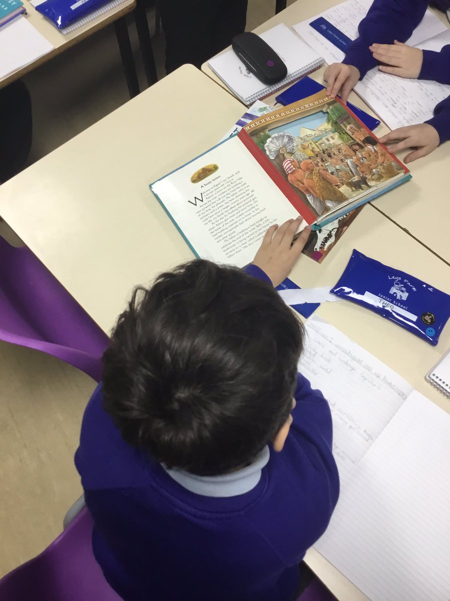 LeysFarm's tweet photo. Class 4W are investigating pop-up books for our DT topic. We are keen to look at linkages and levers. #LFJSDT #Popupbooks https://t.co/59M8AK9zHS