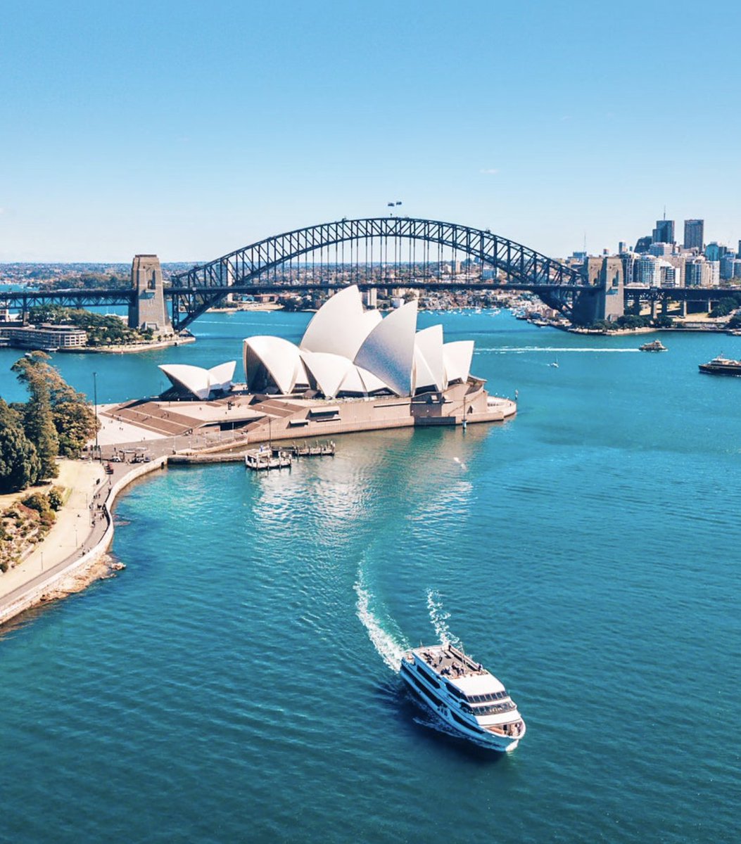 Awardmagic tweet media