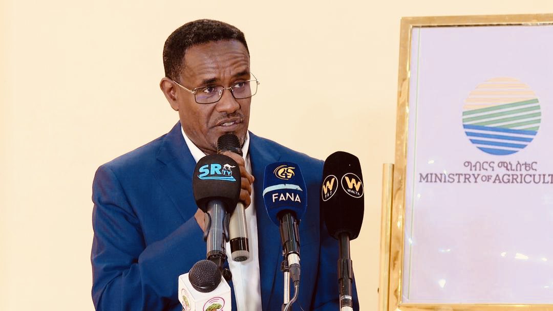 ObaOumer's tweet photo. Today we launched Building Resilience for Food and Nutrition Security (BREFONS) project in Somali Region with 46 Mil. USD. We are very grateful to the HE President Mestefe Mohamed and the V/P of AfDB Dr. Abdu B Kemera for the brilliance you have given to the program. 10Q U all! https://t.co/D5670JMYgG