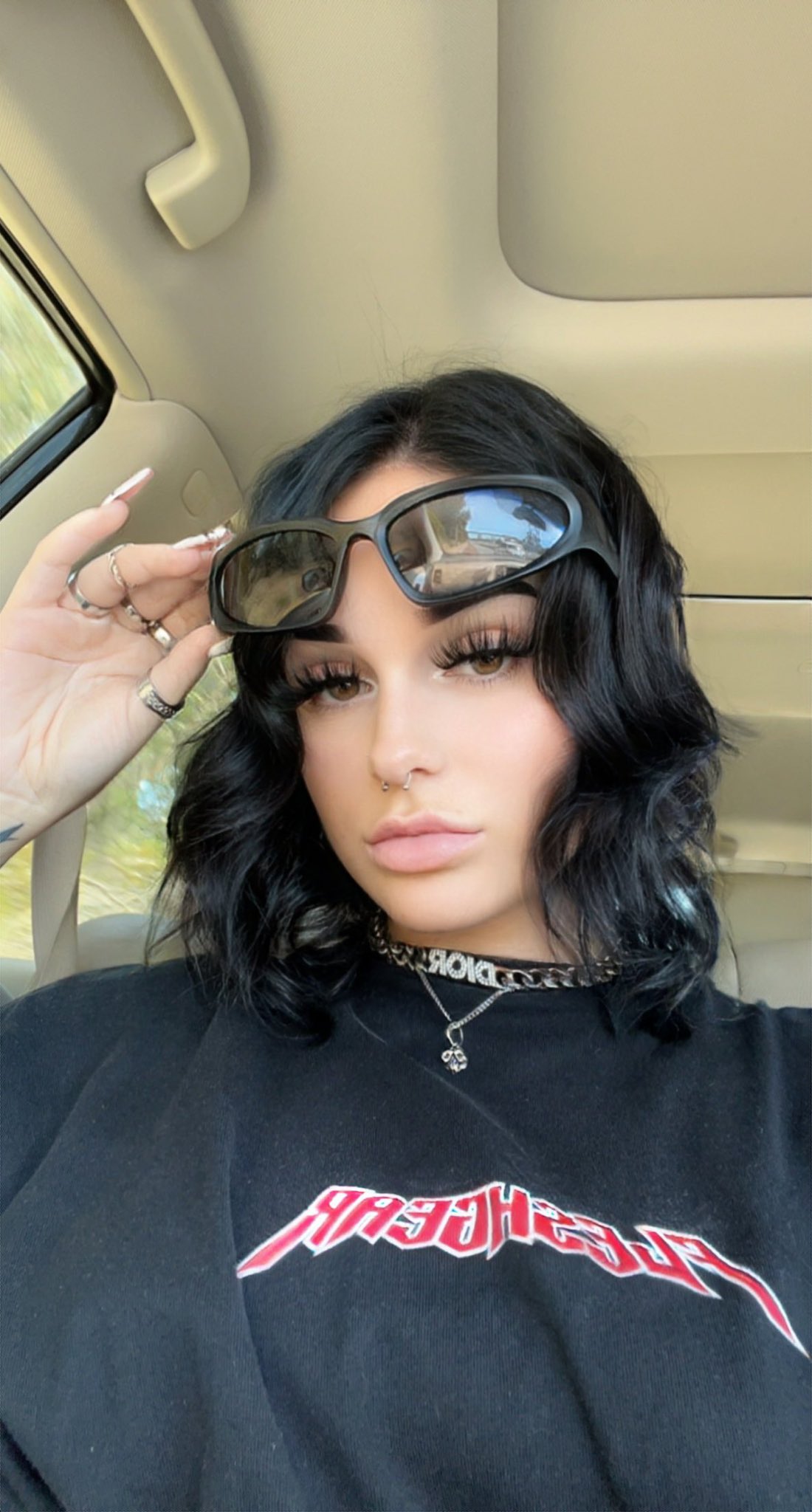 Paige 🖤 on Twitter: "i’m in melbourne!! 🫶🏻🫶🏻 https://t.co/NFJEIhQ1IB