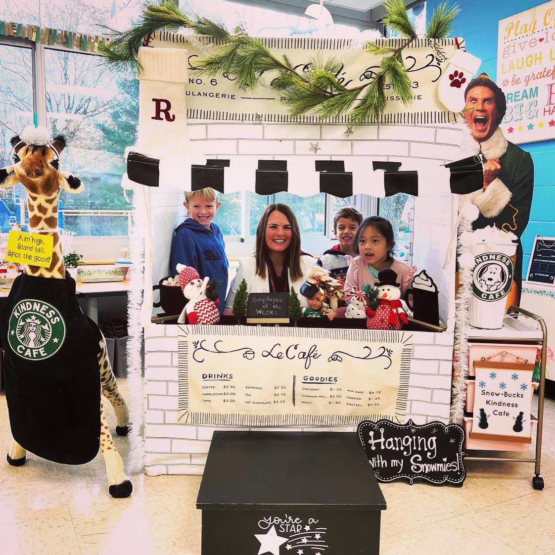 LaurenKaufmanGC's tweet photo. Lots of literacy โฅ๏ธ @GC_Homestead! Book shopping, catching Dr. V leading a #Fundations lesson, making my way around #Kindergarten with an #interactivereadaloud of the new @The_Pigeon book ๐ฆ, & being invited into the Kindness Cafรฉ. So much goodness! #GCGrows #HeartofLiteracyGC https://t.co/OyV678e81S