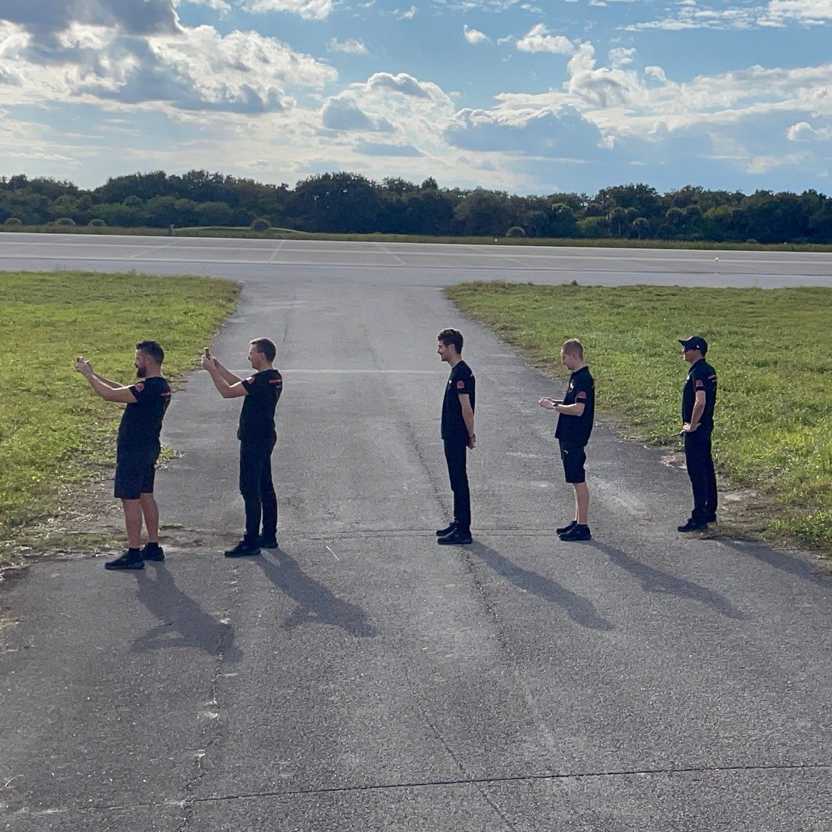 📁 Pictures 
   ∟📁 Kennedy Space Center 2021 records
        ∟📁 𝙀𝙭𝙘𝙡𝙪𝙨𝙞𝙫𝙚 𝙥𝙞𝙘𝙩𝙪𝙧𝙚𝙨

Next in line ☝🏼