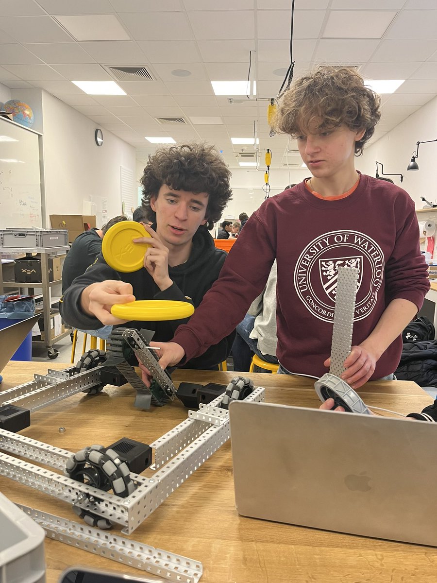 IspRobotics's tweet image. Brainstorming building strategies 💭👷🤖

#vexrobotics #vexroboticscompetition #vexrobot #vex #robots @vexrobotics #czech #czechrepublic🇨🇿 #robotics #roboticscompetition #roboticsengineering #prague #thinking #brainstorming #universityofwaterloo #universityofwaterlooengineering