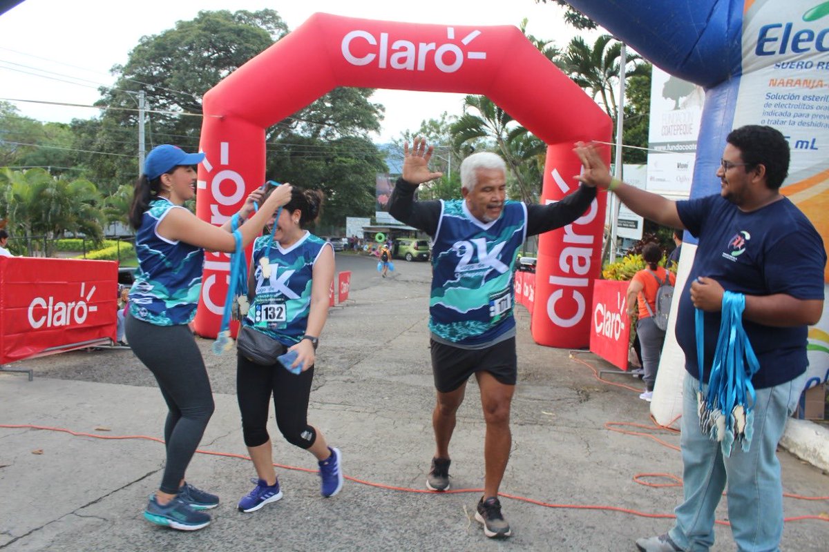 Maraton fundacent corriendo por un juguete 🧸, la sonrisa de un niño no tiene precio