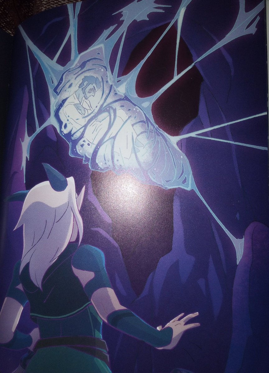 PheonixRainbows's tweet photo. #TheDragonPrince #throughthemoon #ttm #tdpspoilers 
I was waiting for someone else to eventually bring up these panels from Through The Moon. If Viren was still dead at this point, how does that explain Rayla seeing Viren in the moon nexus? https://t.co/lJ5q0MwFo1