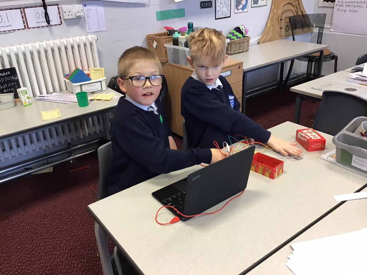 ABCPschool's tweet photo. #Class34P have combined their science, computing AND music skills today in a special project to make music by combining their bodies, electricity and the computer! It blew all of our socks off! #ABMusic #ABScience #ABComputing @makeymakey https://t.co/x2TK4G2ArG