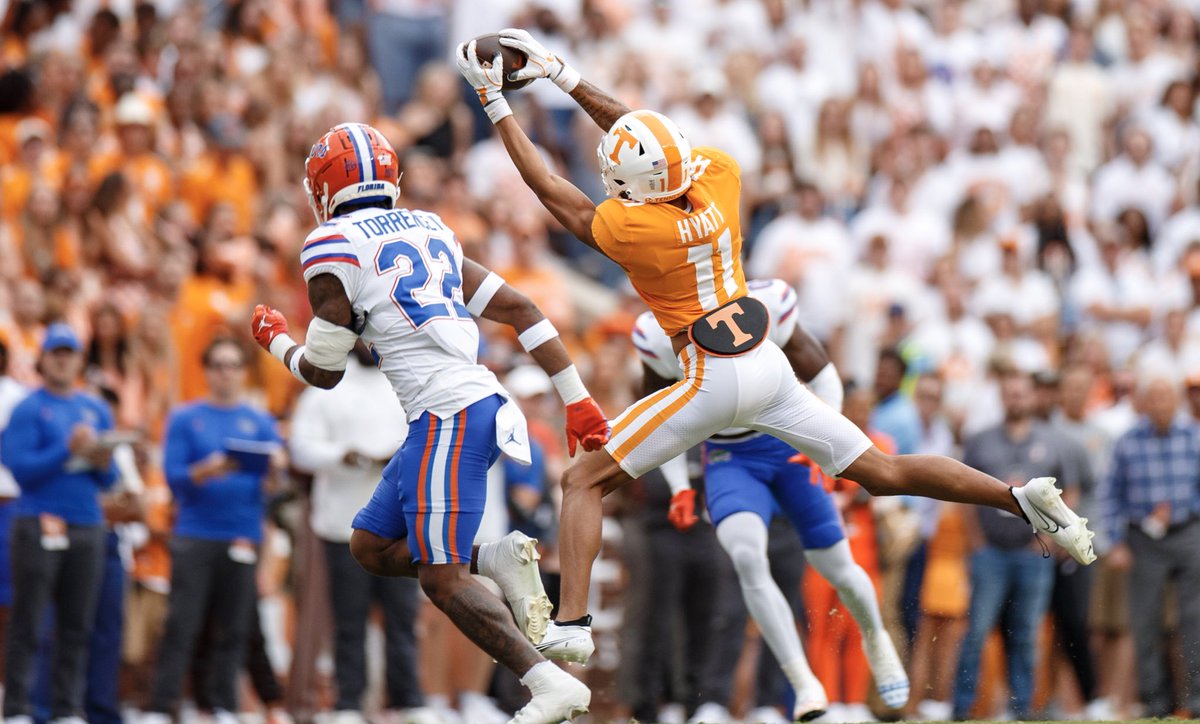 Bill_Martin's tweet image. Final ballots out for @biletnikoffawrd. Where Jalin Hyatt of @Vol_Football ranks in Power Five⤵️
Yds - 1st (1,267) 
Yds per gm - 1st (105.6)
TDs - 1st (15)*
30+yd rec - 1st (15)*
40+yd rec - 1st (11)*
50+yd rec - 1st (7)* 
* - denotes 1st FBS