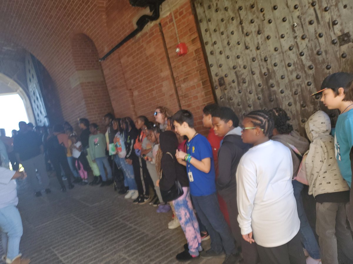 STaylor1614's tweet photo. #exploringnationaltreasures #NationalPark #fortpulaski #exploring #exploringourpast #education #educationalexperiences #ncss #ncssbethebest @dr_yoli @astclairb @NewtonCoSchools https://t.co/Kyob93wWIV