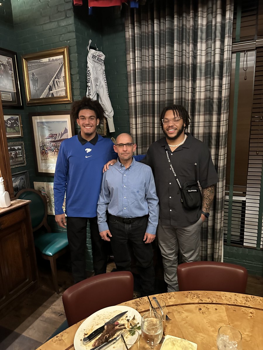 KYCauses's tweet photo. What a fun night at @JeffRubys with the winner of our first player experience raffle.  Congratulations again to Steven Edge and friends!  @CROD_JR @DaneKey6 @ryanlemond #BBN #raffle #charity #commonwealthcauses #kycauses https://t.co/Z1fze8hpM5