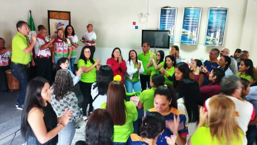 Se llevó a cabo emotiva celebración de la tropa verde del Estado Bolivariano de Mérida en el marco del 73° del aniversario del Instituto Nacional de Nutrición, noble institución que vela por la seguridad alimentaria de la población venezolana.

<a href="/InnVenezuela/">Nutriendo Conciencias</a>