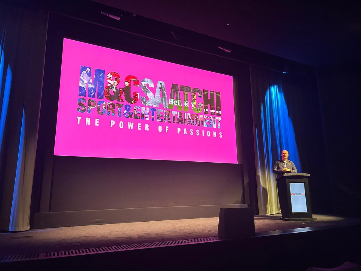 Steve Martin tweet media