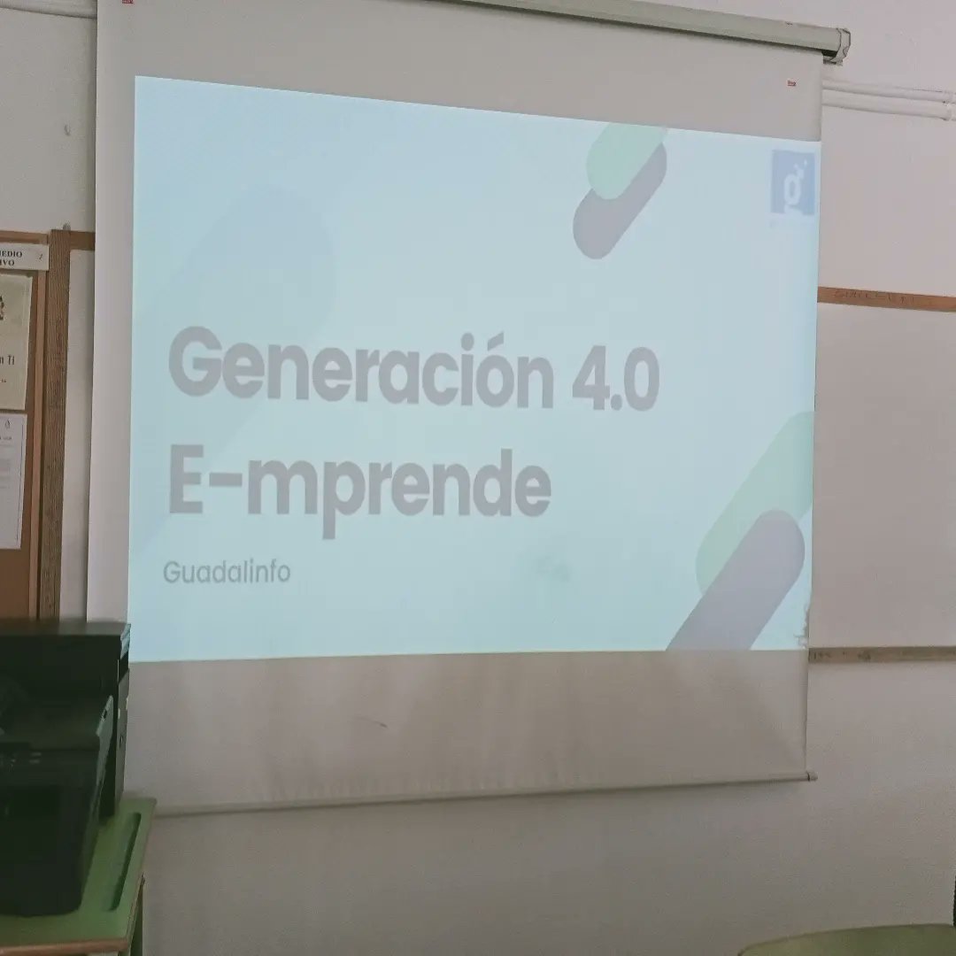 📣Generación 4.0 E-mprende competencias de emprendimiento como herramientas de vida en <a href="/VuelaGuadalinfo/">@VuelaGuadalinfo</a> @DinaGMarisol <a href="/GuadaBormujos/">Guadalinfo Bormujos</a> <a href="/guadalinfoisla/">guadaisla</a> <a href="/fegarc/">Fernando G.Cumbreras</a> 🚀