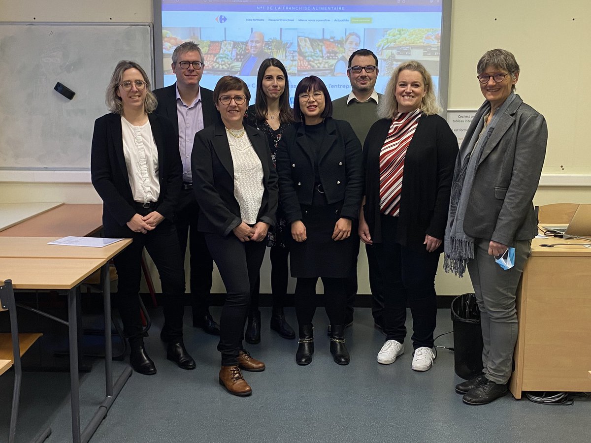 aurelienferry's tweet photo. Très belles présentations des projets de vie des adjoints évolutifs @CarrefourRecrut lors de leur jury de valorisation @LeCnamGE avec un jury exigeant #CnamTEPE https://t.co/yBt5OP1BDk