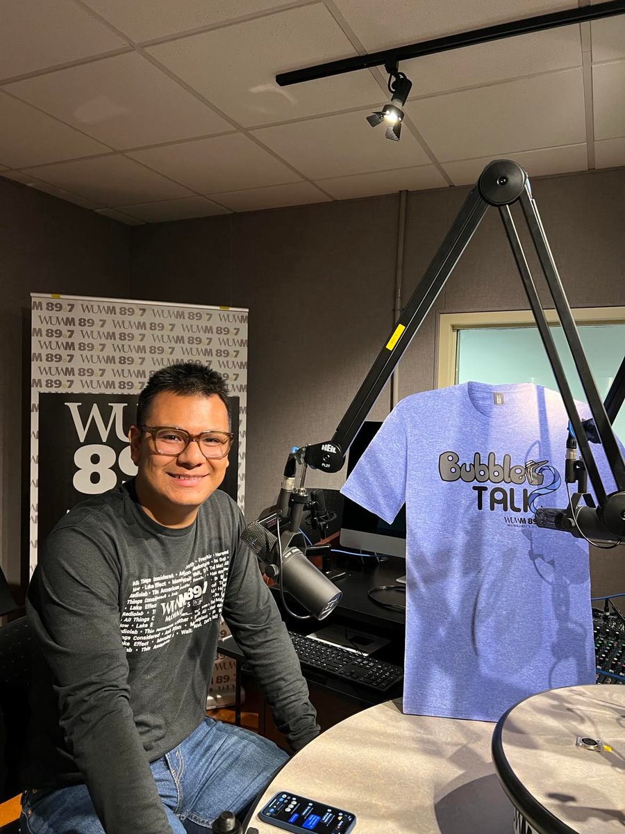 WUWMradio's tweet photo. Do you appreciate WUWM's #BubblerTalk series? For a donation of $60 or $5 per month, you can show off your Bubbler Talk love with a t-shirt.

Donate here: https://t.co/WQeTsYTNQF

#GivingTuesday https://t.co/t9F6rxPMWD