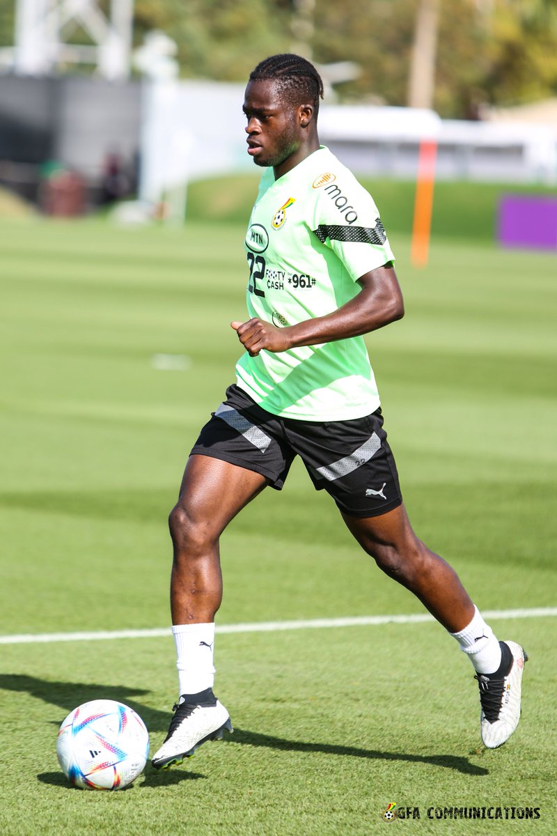 GhanaBlackstars's tweet photo. 𝑻𝒓𝒂𝒊𝒏𝒊𝒏𝒈 &amp; 𝑹𝒆𝒄𝒐𝒗𝒆𝒓𝒚 𝒔𝒆𝒔𝒔𝒊𝒐𝒏 📸

#BlackStars | #TeamGhana https://t.co/zGzEpvCNKo