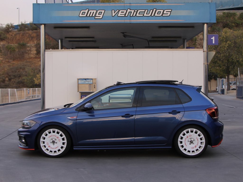 DMGVEHICULOS's tweet photo. Un nuevo cohete ha aterrizado en nuestras instalaciones 😍🔥🚀

#car #new #coche #volkswagen #volkswagenpolo #polo #blue #love #ocasio #ocasion #nueva #newcar #azul #like #carlovers #compra #venta #wheels #foto #artistic https://t.co/Vy7k3F4SOB