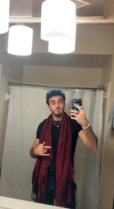 Need a place to stay in NYC the 3-7, if anyone has a place to rent that is cheaper than Airbnb I'd be