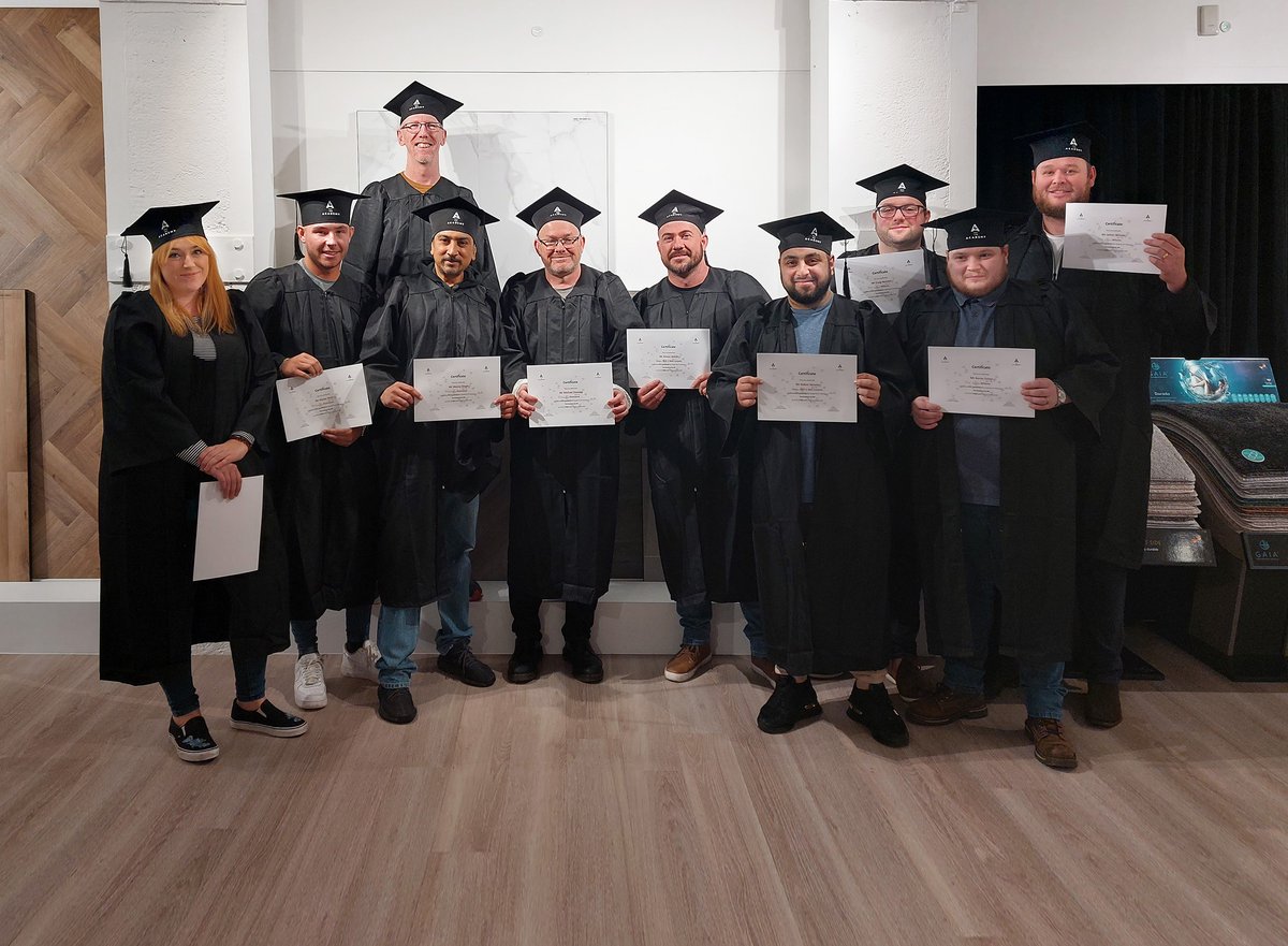 Mission = success! 🙌 We have produced a new round of 'carpet and flooring champions' at the new AW Academy in the UK! 🎓 We wish them good luck in putting their new-found knowledge to good use daily. Want to turn your sales staff into champions? Get in touch with your AW contact