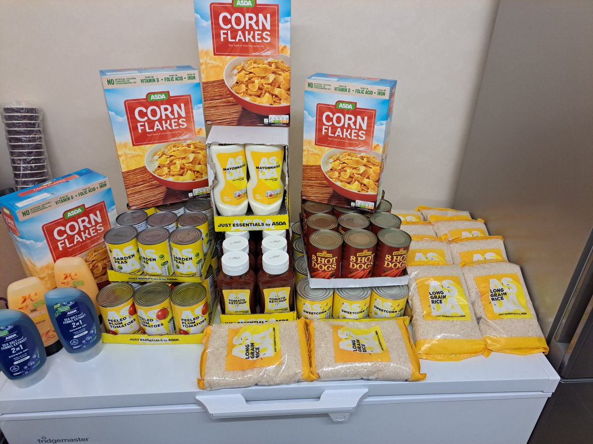 lionsfoodhub's tweet photo. Massive thank you to Asda old kent road and @zskill69 for this amazing donation today. we really appreciate your continued support 💙 https://t.co/08tdQGSkUk