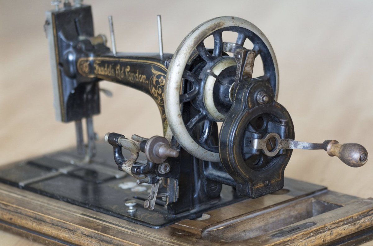A Tennessee woman has restored 40 #antique sewing machines since she started up cycling them during the pandemic usnews.com/news/best-stat… #antiques