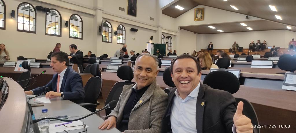 cesargarciav's tweet photo. Continuamos en debate de oposición al presupuesto Concejo de Bogotá. https://t.co/6poKtPHnwr