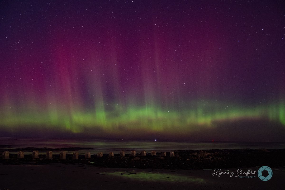 Last night about 2100. #northernlights #AuroraBorealis #moraycoast #nightskies #discoverscotland