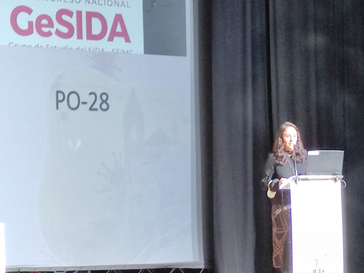BcnVih's tweet photo. #Gesida2022
Nuestra compañera Dra. Lorena de la Mora presentando los datos sobre "Increasing the diagnosis of CA-MRSA infection in #PLWH who engage en #Chemsex in Barcelona" 👏👏👏 https://t.co/C9B3DngW4d