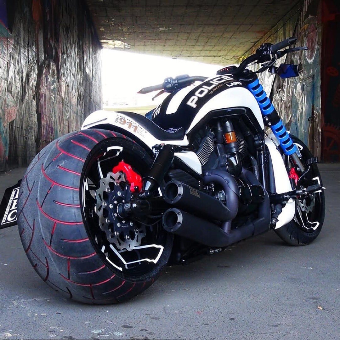 MoreMotorcycles's tweet photo. Harley-Davidson https://t.co/ffEYOYweiS